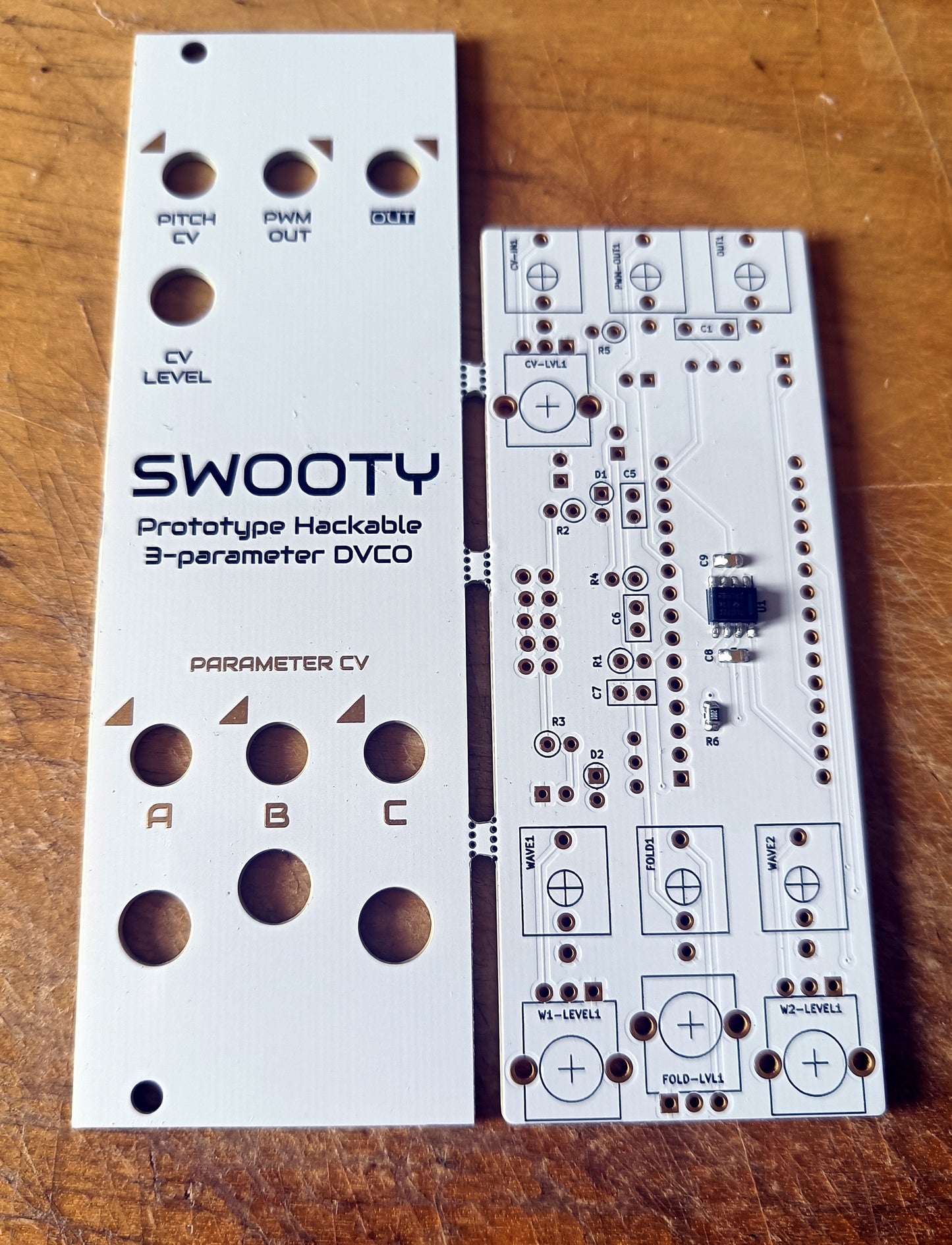 SWOOTY: Prototype hackable DVCO - PCB/panel set (8HP)