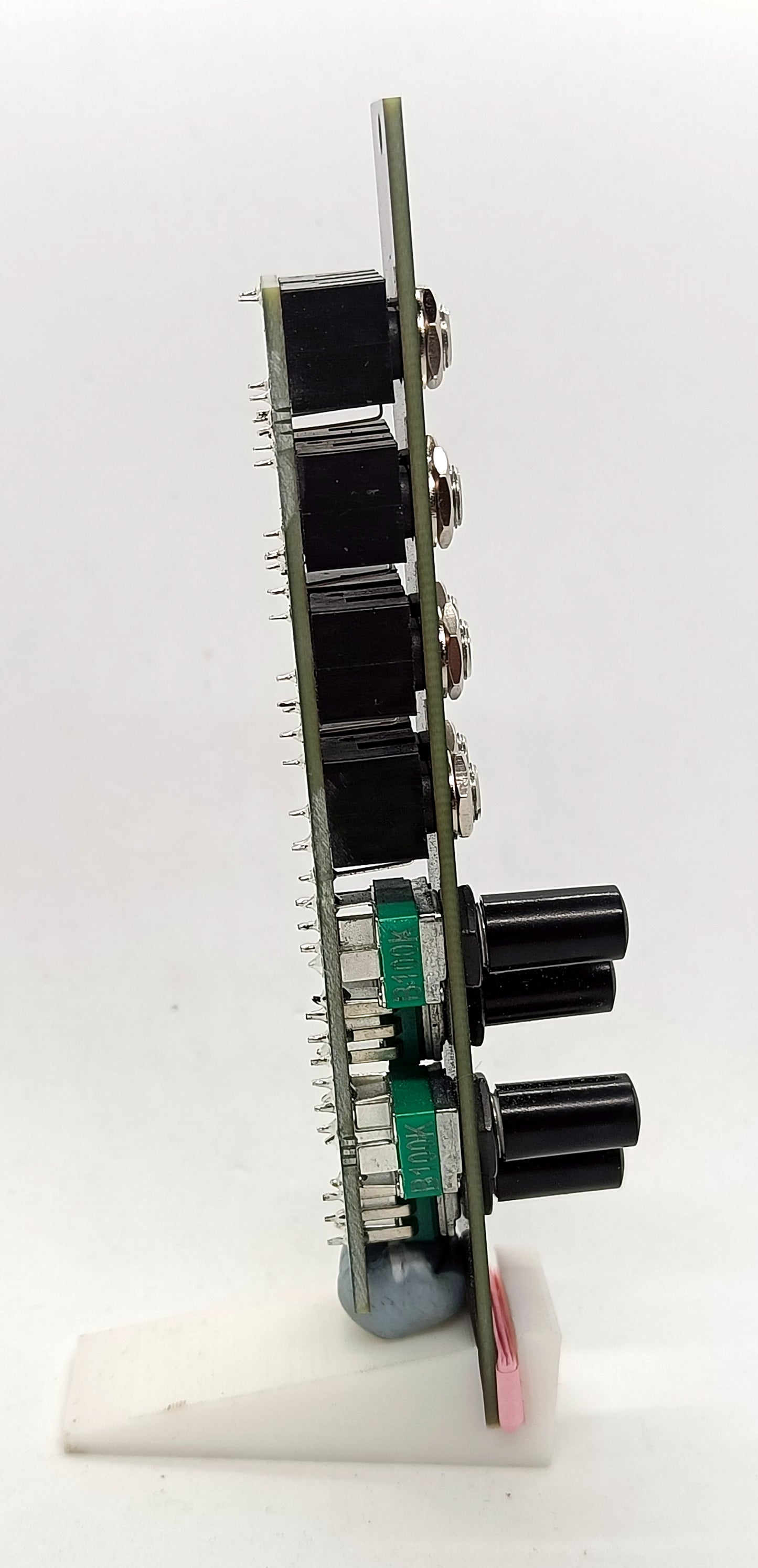 AT4: Quad passive attenuator (4HP)