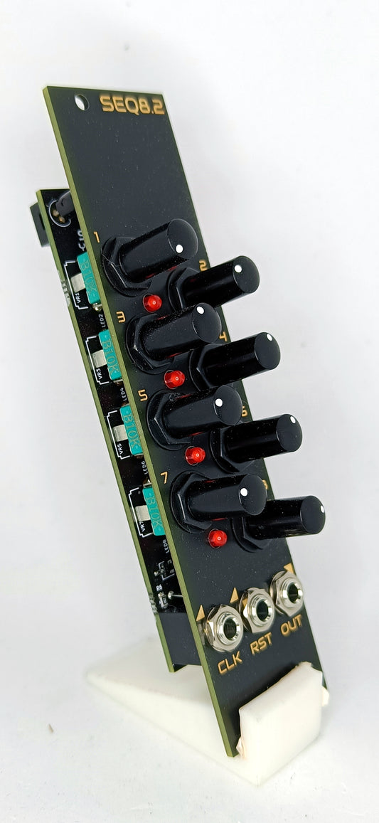 SEQ8.2: 8-step CV sequencer with reset (6HP - updated design)