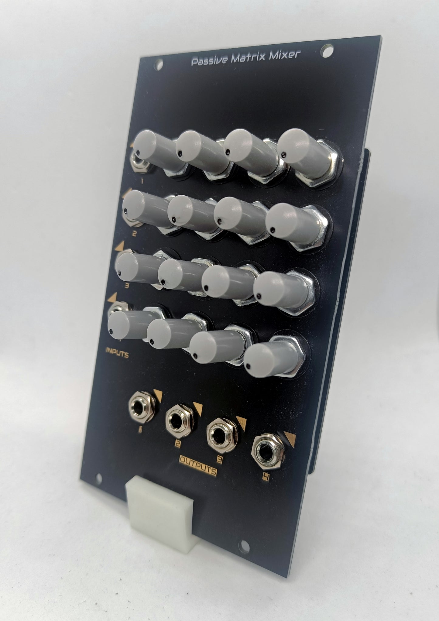 PM4x4: 4x4 passive matrix mixer (14HP, prebuilt)