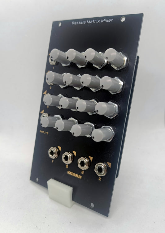 PM4x4: 4x4 passive matrix mixer (14HP, prebuilt)