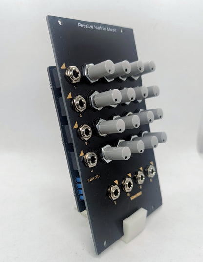 PM4x4: 4x4 passive matrix mixer (14HP, prebuilt)