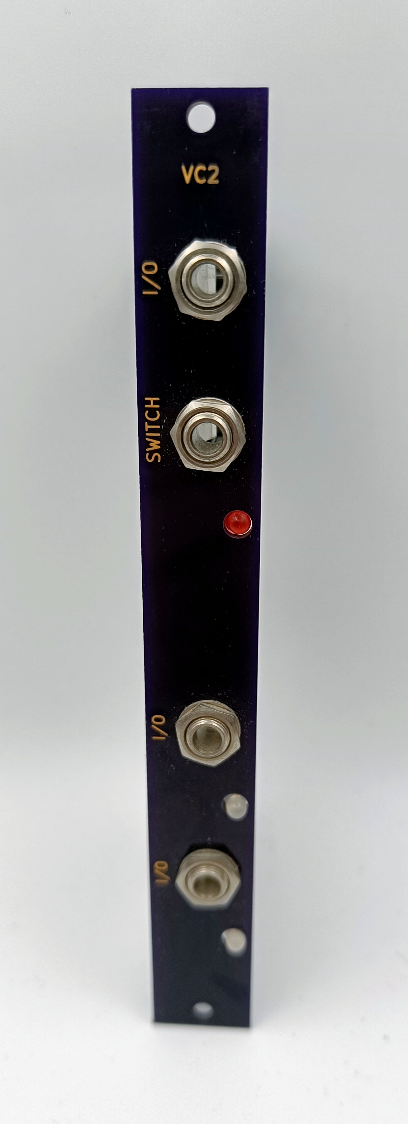 VC2: Voltage-controlled 2-way switch module (3HP)