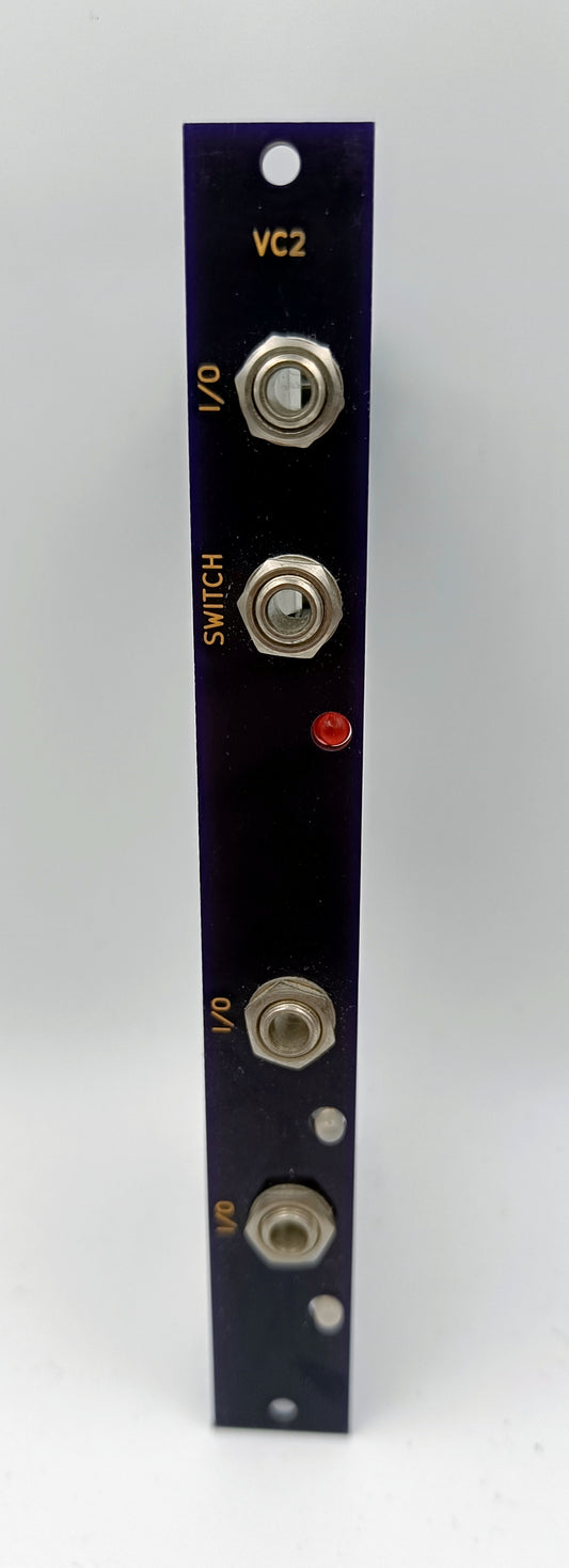 VC2: Voltage-controlled 2-way switch module (3HP)