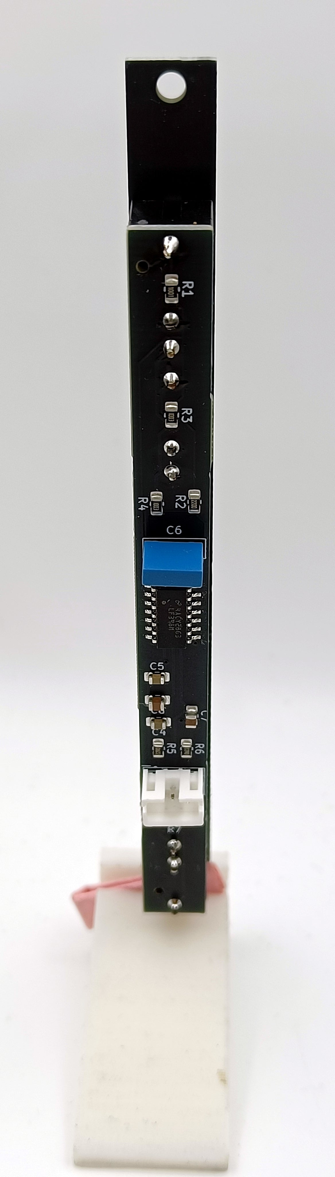 S&H: Sample and hold/track and hold (2HP)