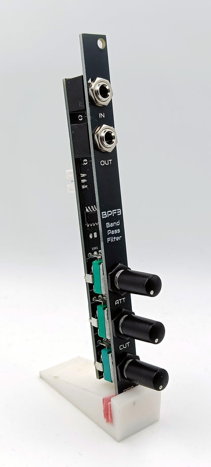 RBPF3: Resonant multi-feedback bandpass filter (2HP)